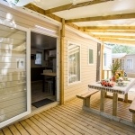 Terrasse couverte Mobil-Home Confort 3 Chambres - Camping Hérault bord de mer