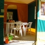 Intérieur Tit'tente - Camping Hérault proche Béziers